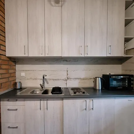 אכסניה Cudnie Tu - *