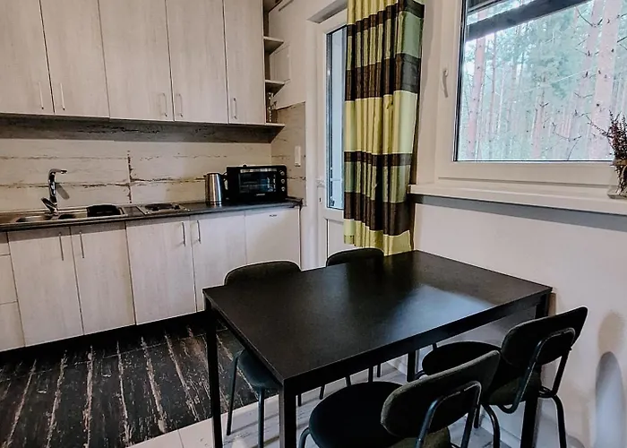 Cudnie Tu - Orman Evi